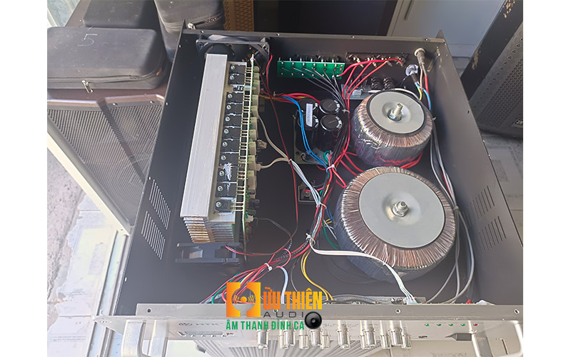Tăng âm HTK công suất 1000w PV-1000D, chia 6 vùng loa Tăng âm HTK công suất 1000w PV-1000D, chia 6 vùng loa